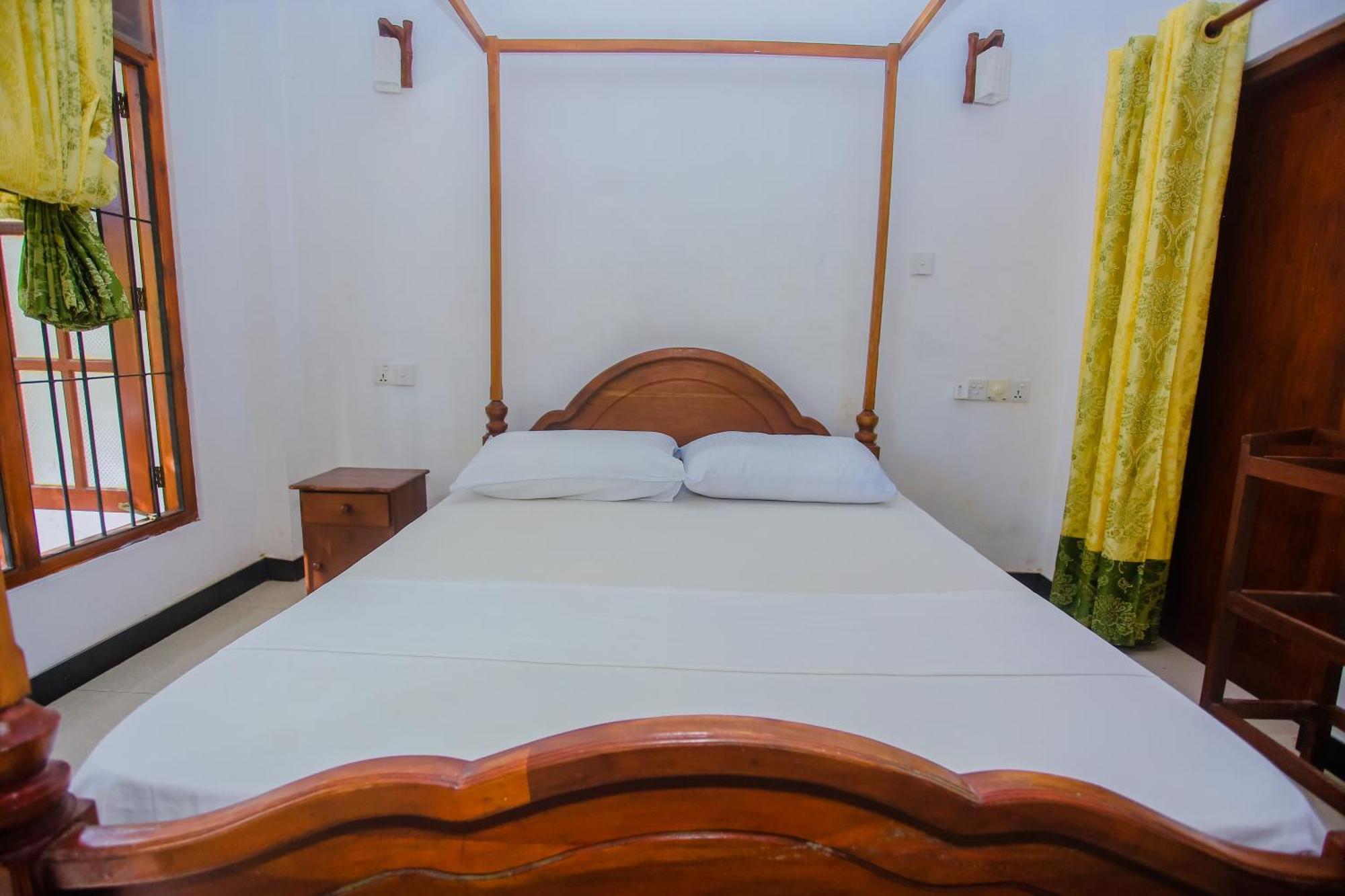 Little Angels Bed & Breakfast Mirissa Exterior photo
