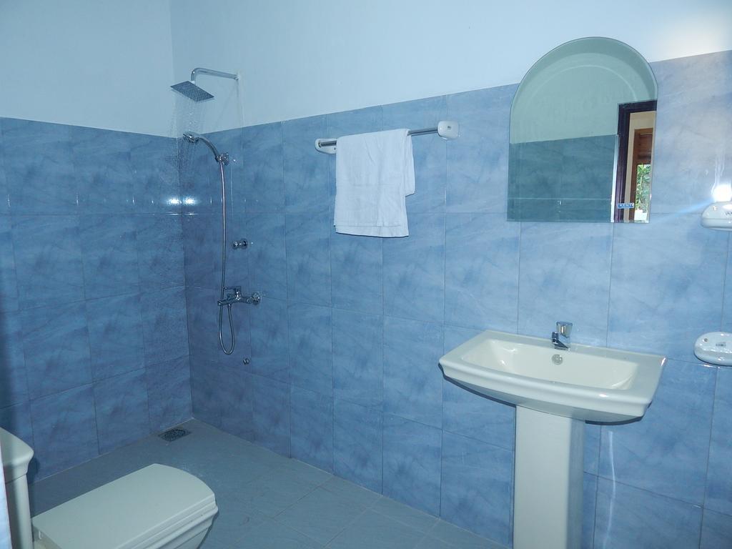 Little Angels Bed & Breakfast Mirissa Room photo